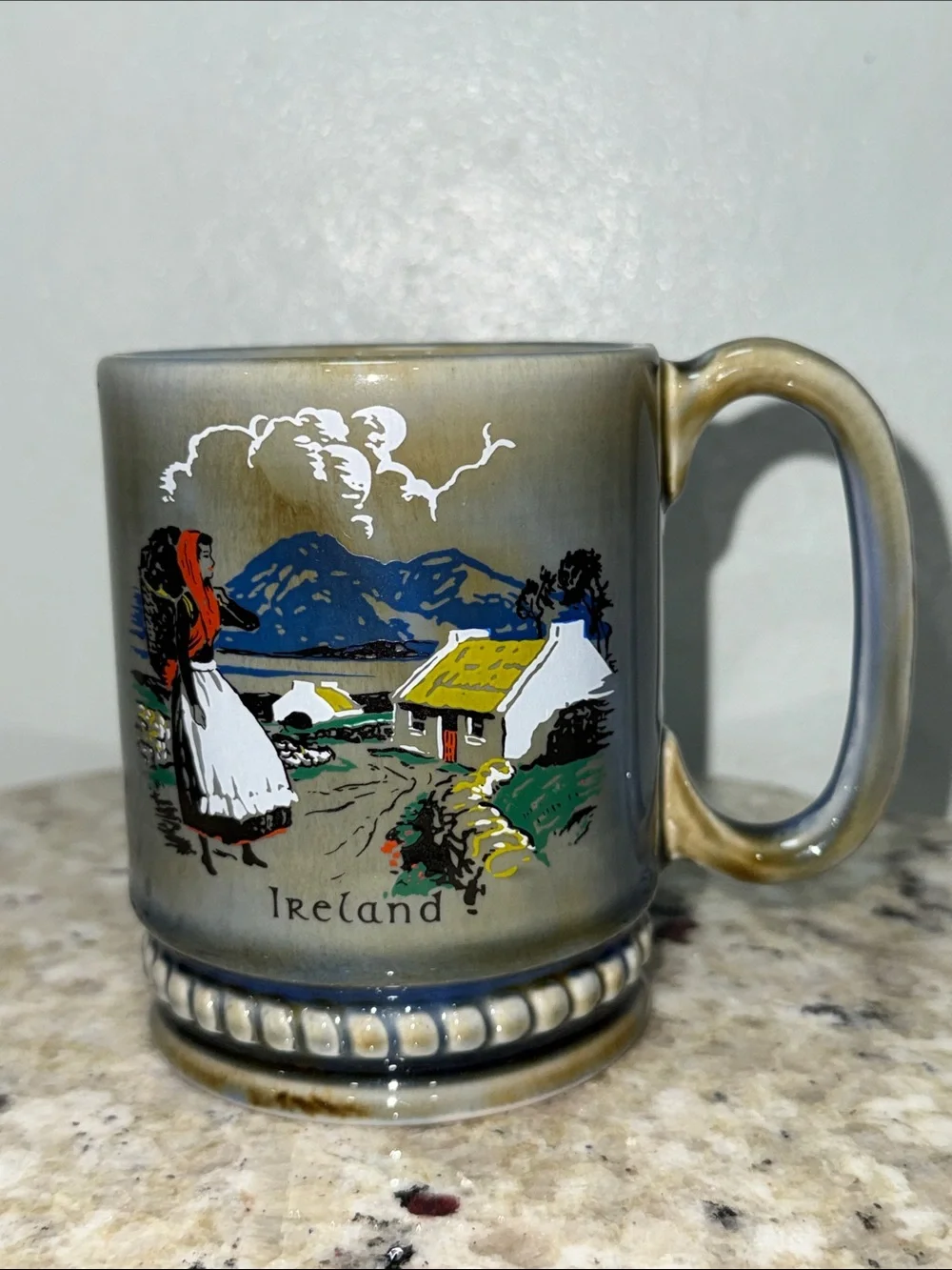 Vintage 1960’s WADE Irish Porcelain Scenic Ireland Village Coffee Mug 12 oz